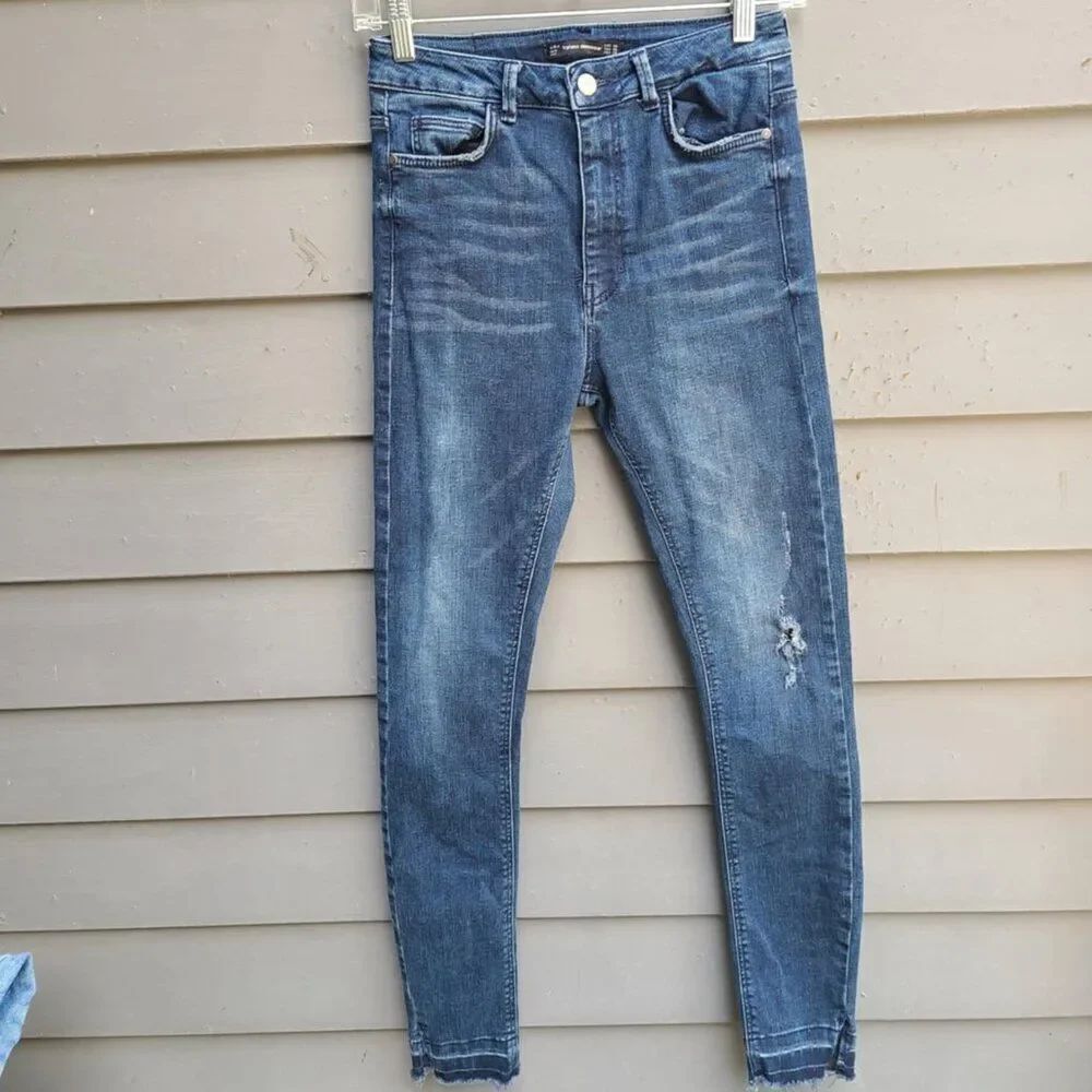 Zara Trafaluc Distresssed Jeans with Frayed Hems Size 6